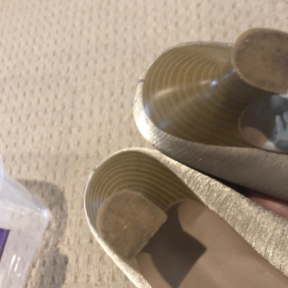 Jellypop Gold Satin heels pumps shoes size 7 - Picture 7 of 7